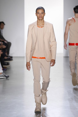 Calvin Klein Collection S/S 2015 men’s runway show in Milan