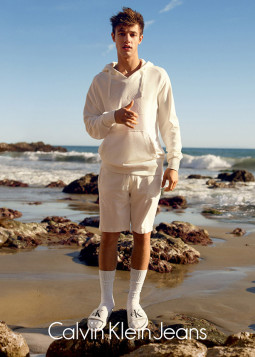 Limited Edition Capsule – Calvin Klein Jeans