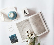 Live Between the Aesthetics and Design