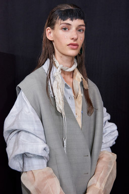 Acne Studios Women’s SS 2020. The Contemporary Life Within Nature