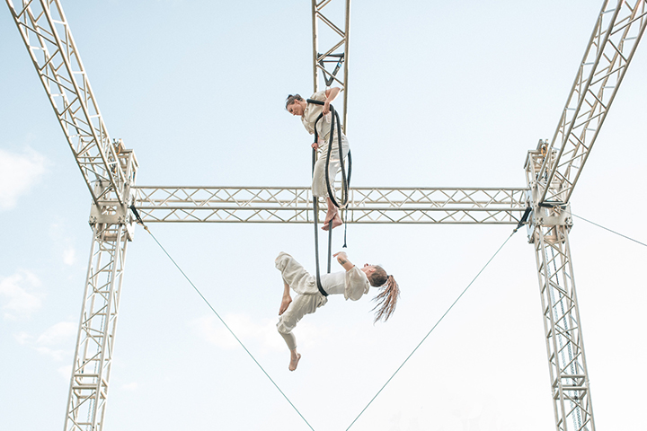 The International Contemporary Circus Festival "Cirkuliacija" has started: stories will be told in the air and on the ground